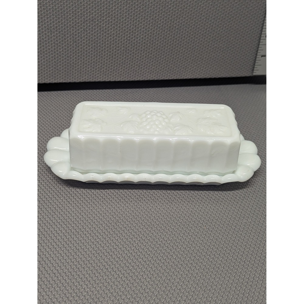 Vintage Westmoreland Milk Glass Butter Dish Paneled Grape White Covered Server - Picture 4 of 9